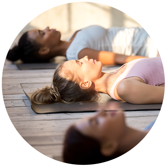 Yoga Nidra in der Gruppe – Entspannung im Liegen